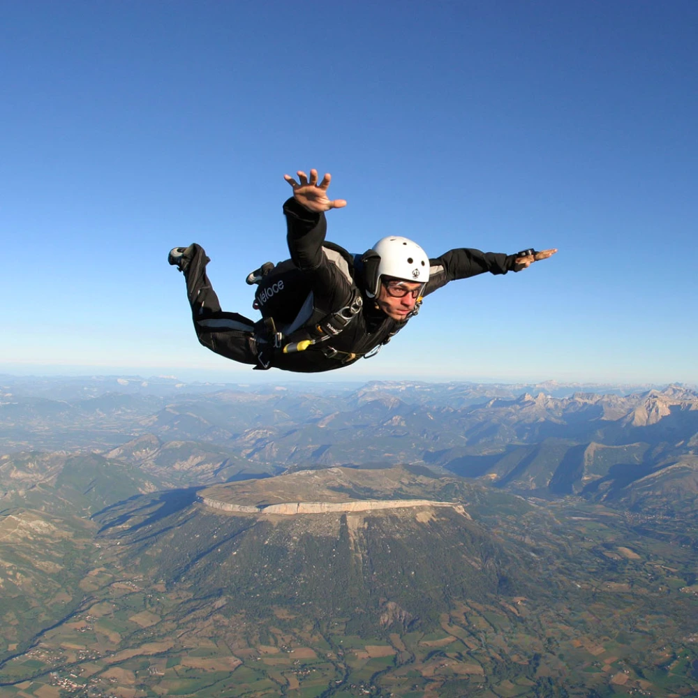 Formation PAC parachutisme à Tallard – apprentissage de la stabilité en chute