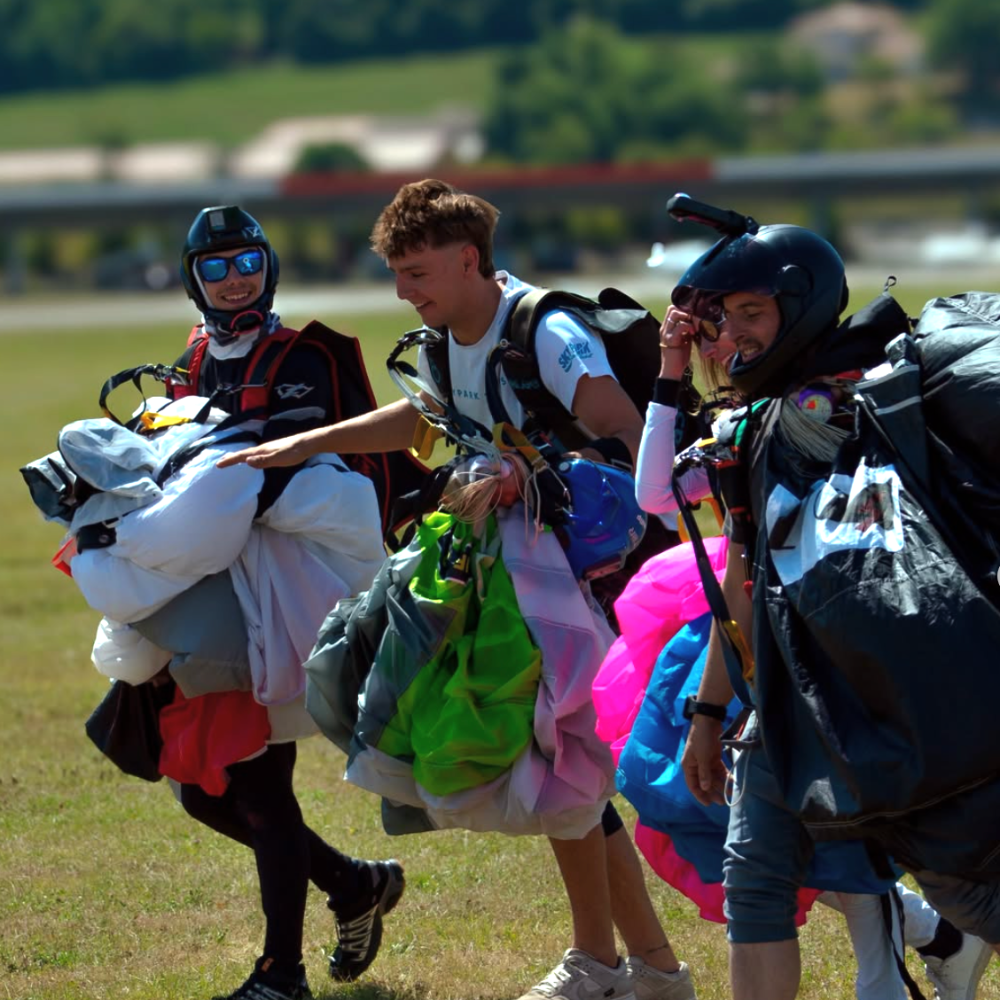 httpsskydivecenter.frproductboogie-halloween-au-1er-novembre (8)